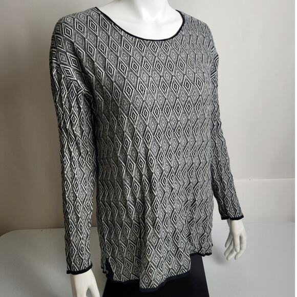 J JILL Womens Graphic Chevron Knit Shirt Size Medium Black & White Minimalist - Picture 1 of 9